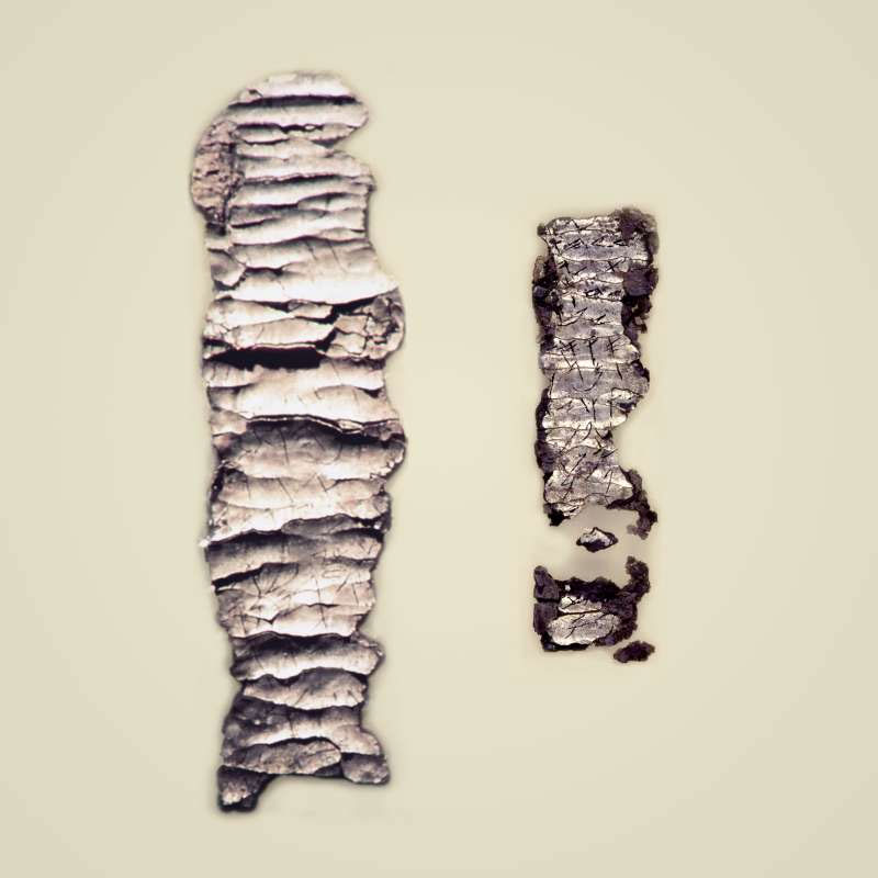 Rollo de plata encontrado en Ketef Hinnom que contenían una porción de Números 6, que data del siglo VI y VII a C. Imagen a través de Israel Museum