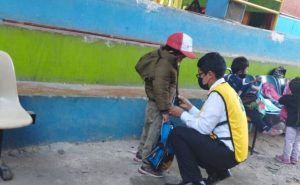 La Iglesia y miembros donan diversos artículos a un hogar para niños en riesgo en Perú