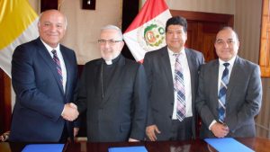 Importantes autoridades entregan Donaciones de la Iglesia en PerúPerú