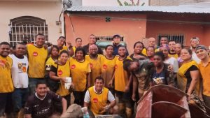 Miembros y misioneros brindaron asistencia a víctimas de inundaciones en Ecuador