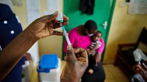 La reciente donación por USD 3 millones de la Iglesia en África, beneficia a casi 40 000 niños que recibirán vacunas contra la malaria